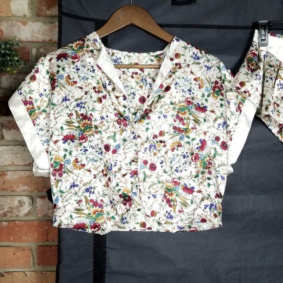Vintage Silky Floral 2 Piece Pajama Set - Picture 5 of 7